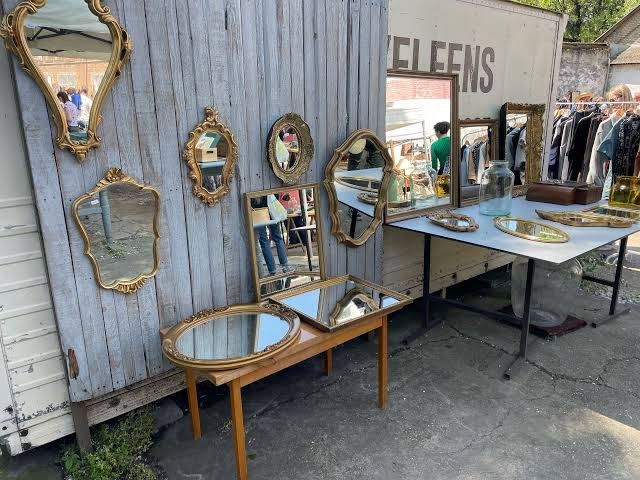 The Friendly City Flea: Where Your Wallet Goes to Party and Your Vibe Finds a Home