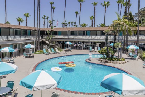 Coastal Calm to Mountain Charm: The Best Hillcrest Inn Getaways