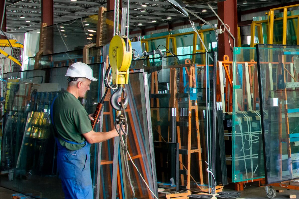 ALL-GLASS PARTITIONS — BRINGING BALANCE TO MODERN SPACES